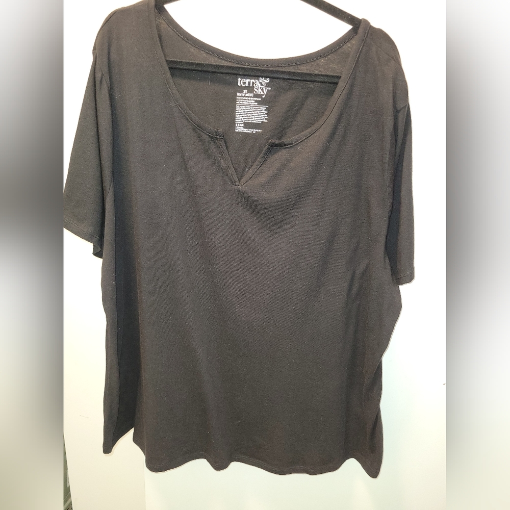 Terra & Sky black tee-shirt.